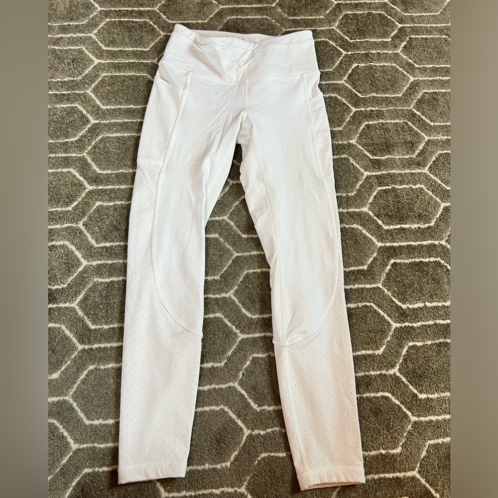 Lululemon leggings size 4